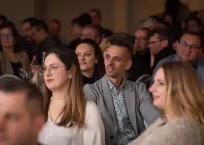 Céges partyi fotózás Karácsonyi partyi a Gépésznél 2024-ben közönség