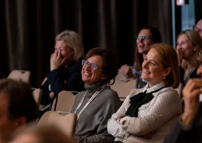 Kecskeméti Orvosi konferencia rendezvényfotózás mosolygás